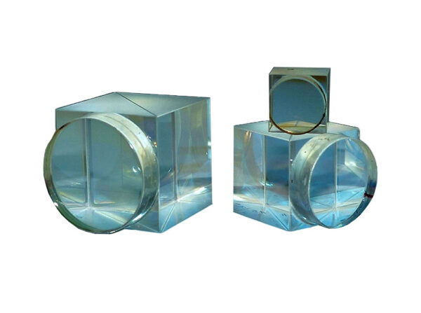 Strahlteiler – präzise Lichtaufteilung für Interferometrie, Spektroskopie und Laseroptik. Jetzt bei Soliton GmbH entdecken!